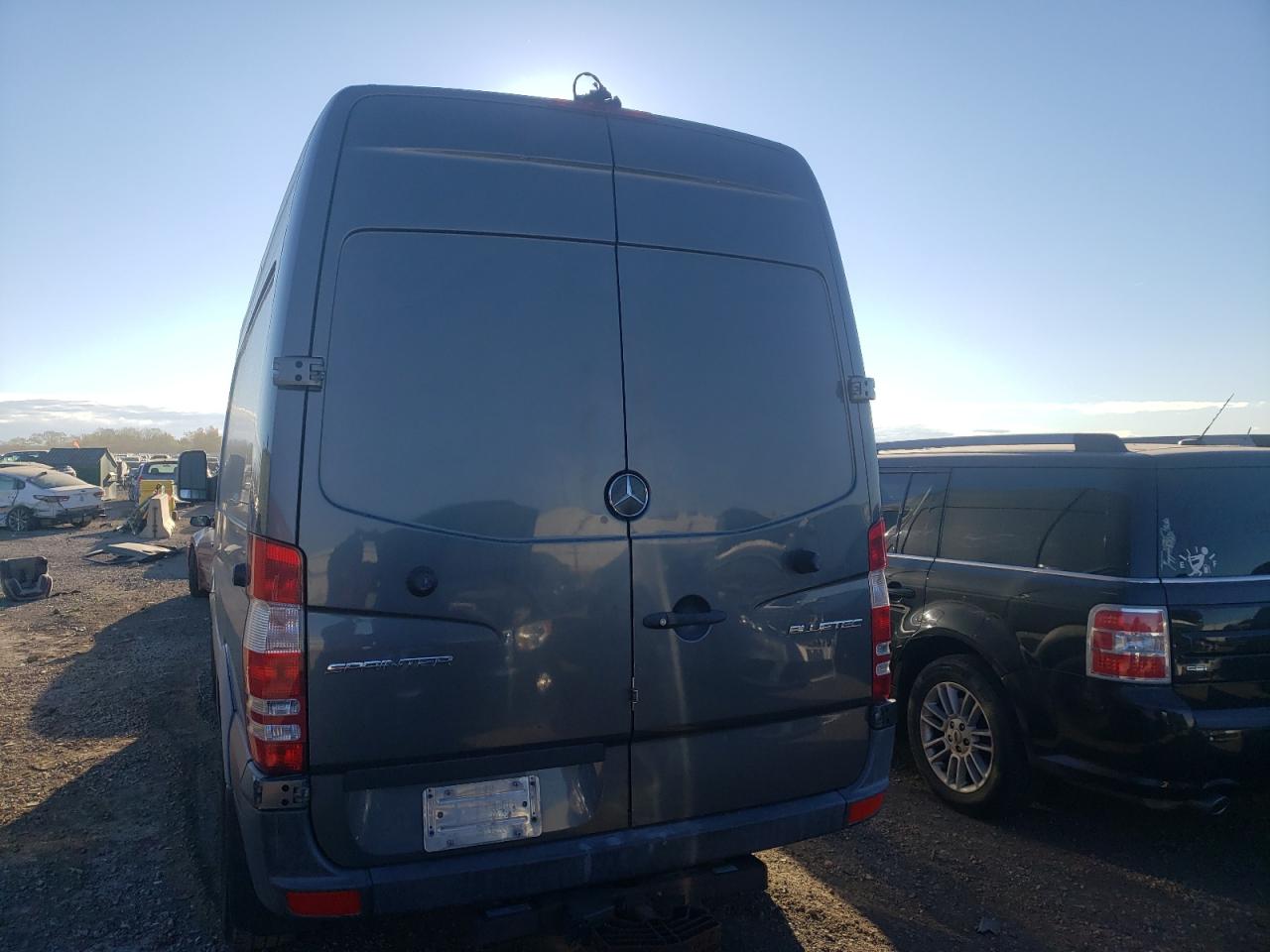 Lot #2940701382 2015 MERCEDES-BENZ SPRINTER 2