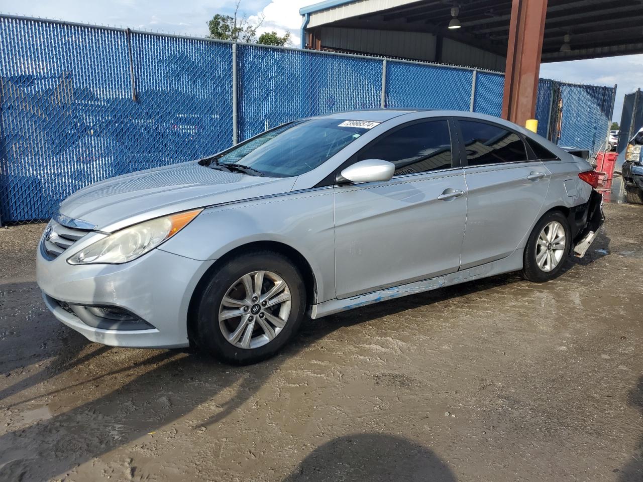  Salvage Hyundai SONATA