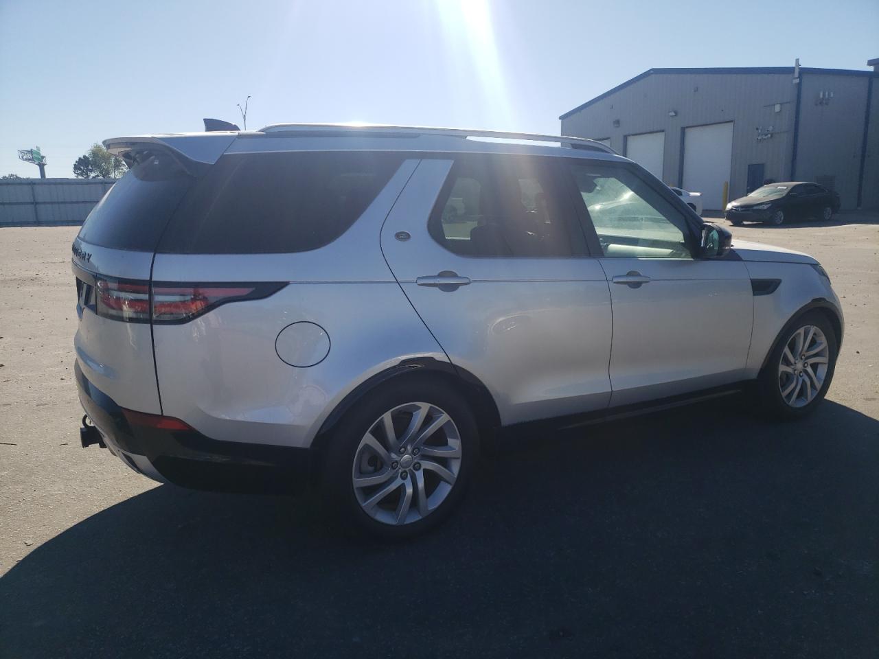 Lot #2923304543 2018 LAND ROVER DISCOVERY