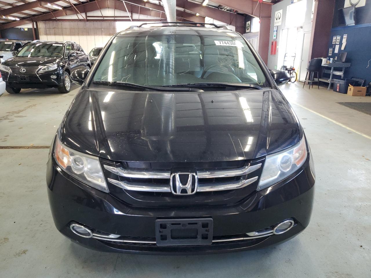 Lot #2925799840 2014 HONDA ODYSSEY TO