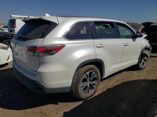 VIN 5TDJKRFH3GS318900 2016 Toyota Highlander, Xle no.3