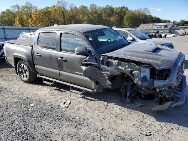 VIN 3TYCZ5AN3NT068215 2022 Toyota Tacoma, Double Cab no.4