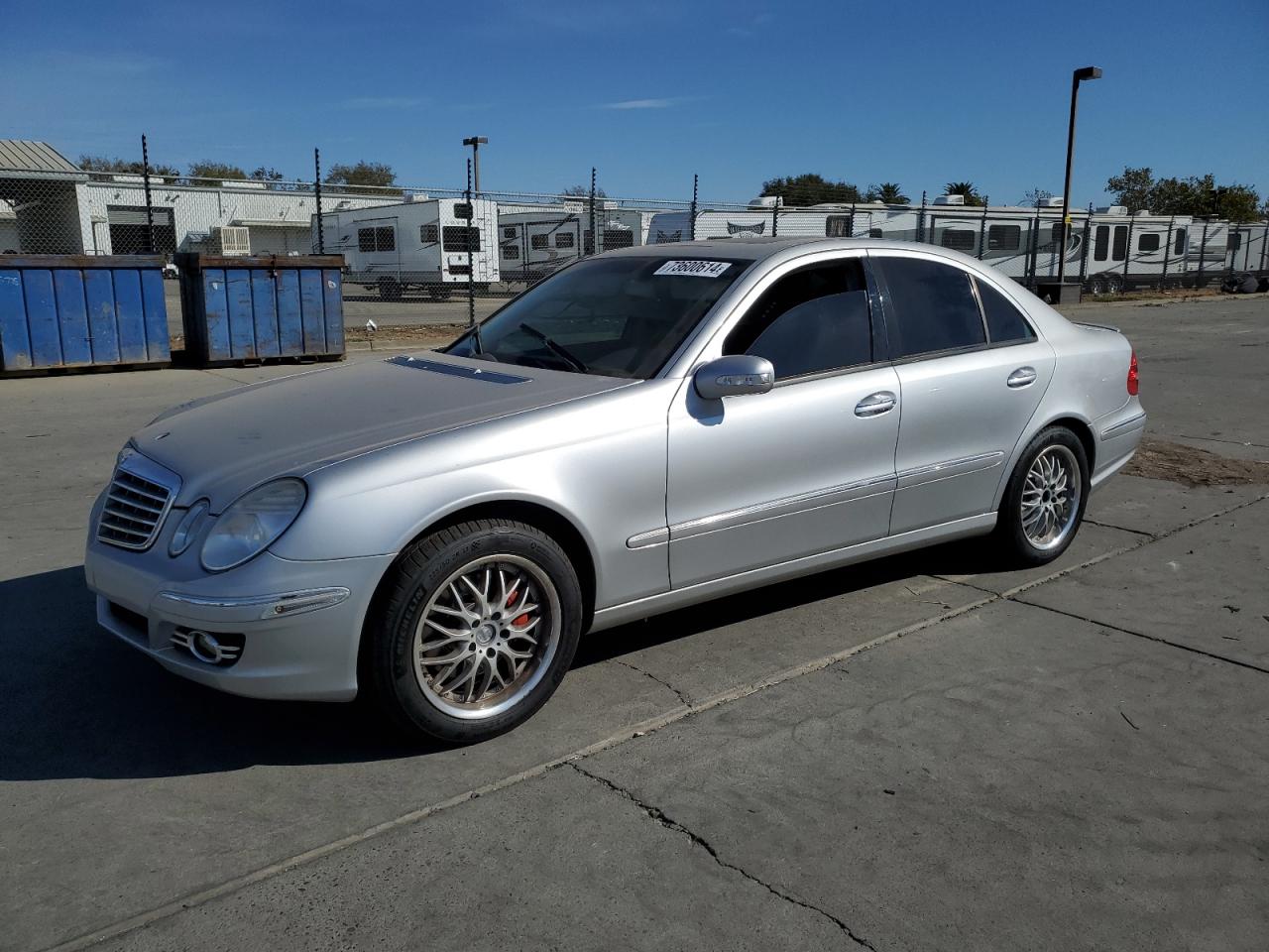 Mercedes-Benz E-Class 2005 E320