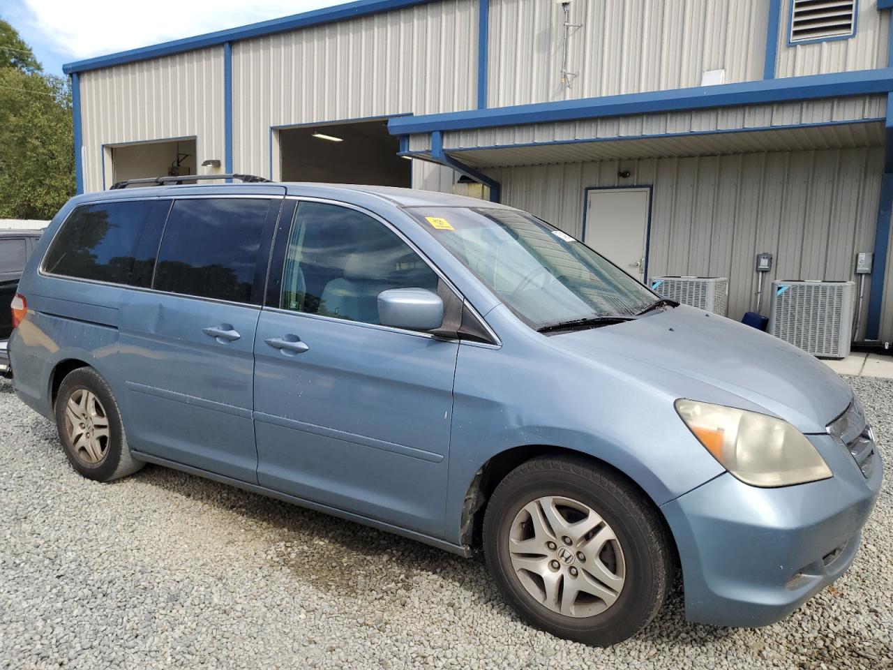 Lot #2943046845 2005 HONDA ODYSSEY EX