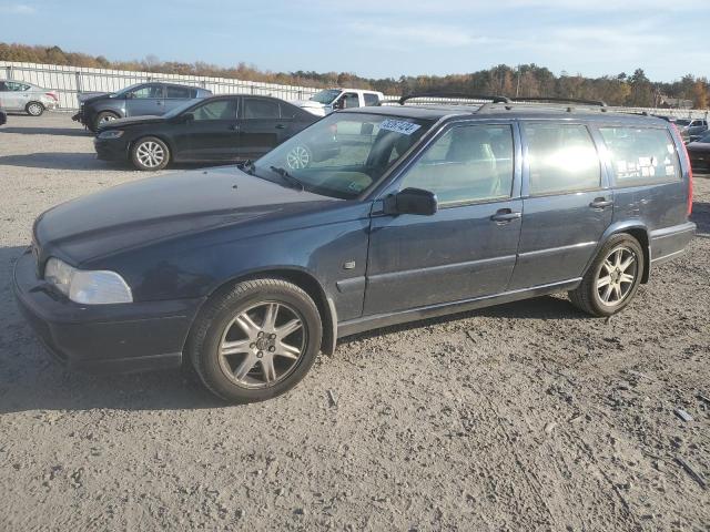 VOLVO V70 BASE 2000 blue  gas YV1LW61J5Y2708762 photo #1