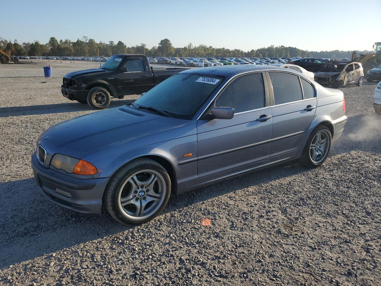 Lot #3024506357 2000 BMW 328 I