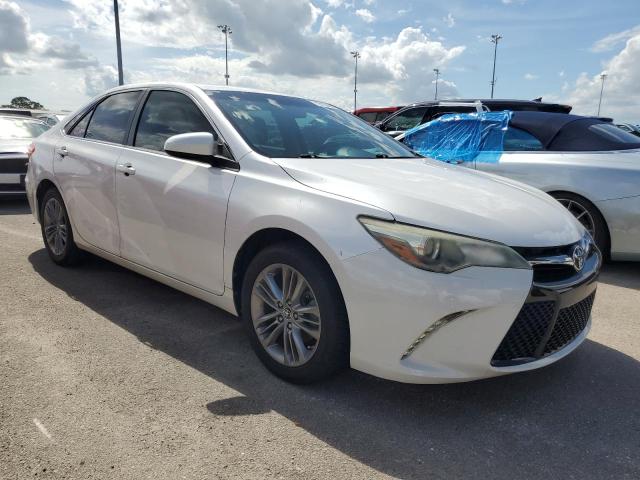 VIN 4T1BF1FK0FU085991 2015 Toyota Camry, LE no.4