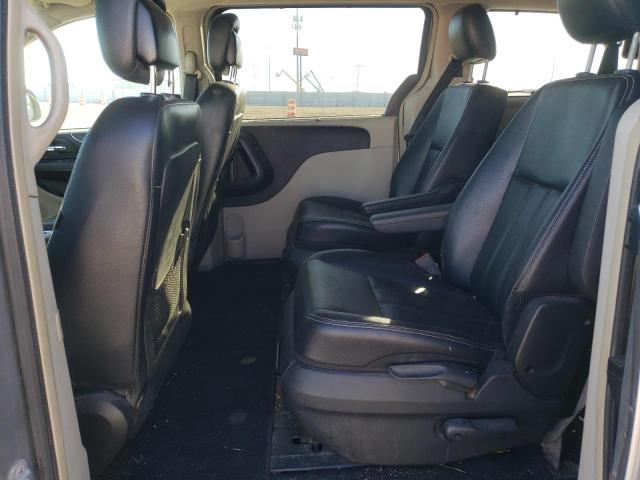 2015 CHRYSLER TOWN & COU - 2C4RC1CG7FR699798