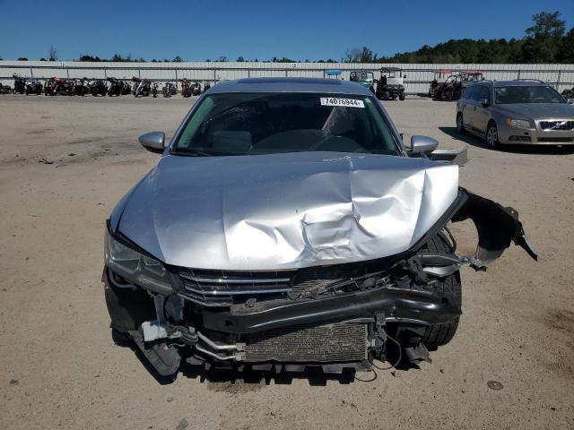 2016 VOLKSWAGEN PASSAT SE - 1VWBT7A31GC026730