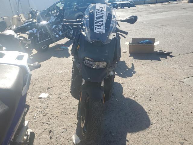 2019 BMW C 400 X - WB40C1904KS876142
