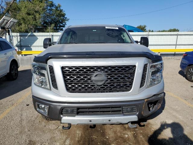 VIN 1N6BA1F4XGN509643 2016 NISSAN TITAN no.5