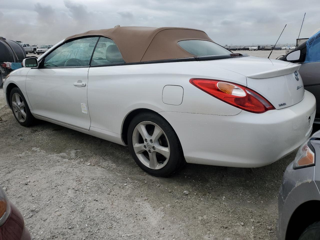 Lot #2966615946 2004 TOYOTA CAMRY SOLA