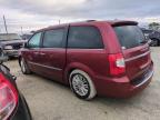 CHRYSLER TOWN & COU photo