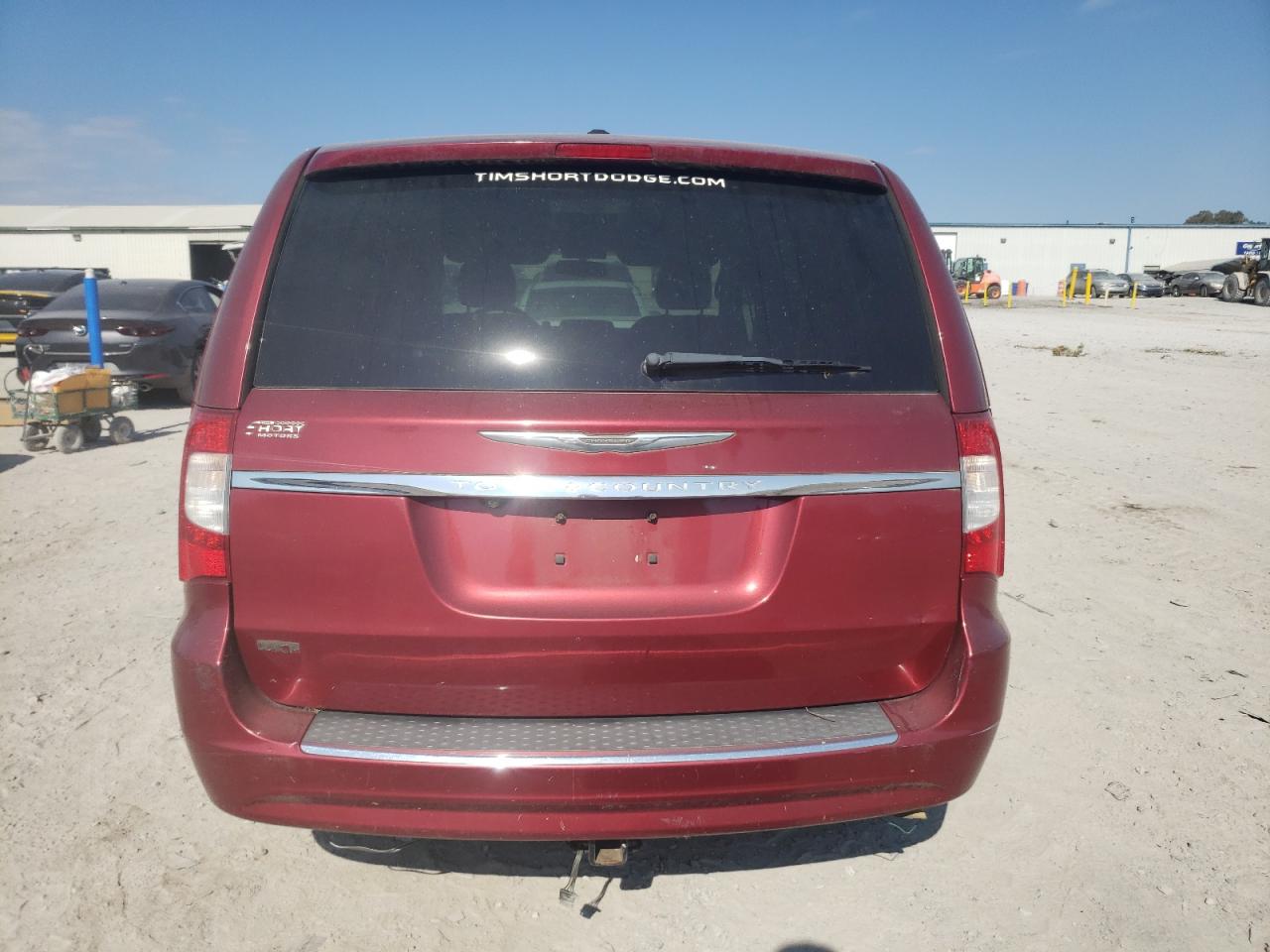 Lot #3037019724 2014 CHRYSLER TOWN AND C