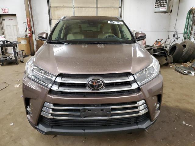 VIN 5TDDZRFH7HS462055 2017 Toyota Highlander, Limited no.5