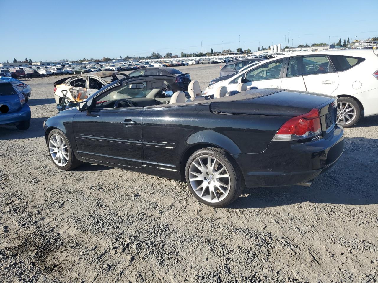 Lot #3034257104 2006 VOLVO C70 T5