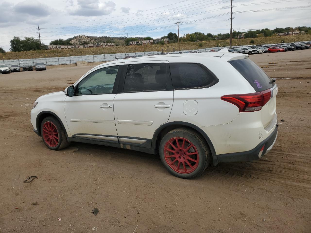 Lot #3030720118 2016 MITSUBISHI OUTLANDER