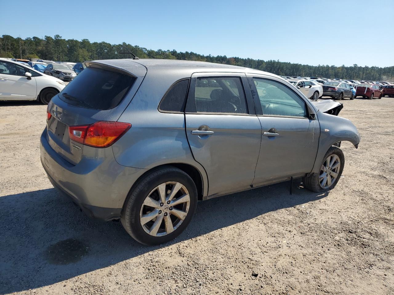 Lot #2935793856 2015 MITSUBISHI OUTLANDER