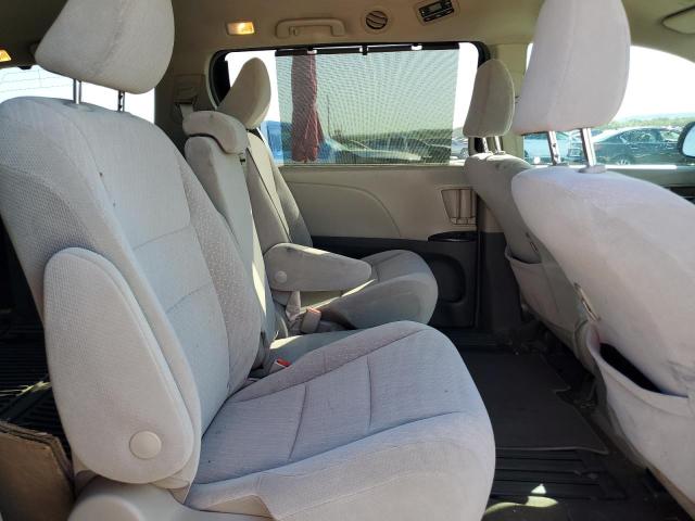 2019 TOYOTA SIENNA LE - 5TDKZ3DC8KS971994