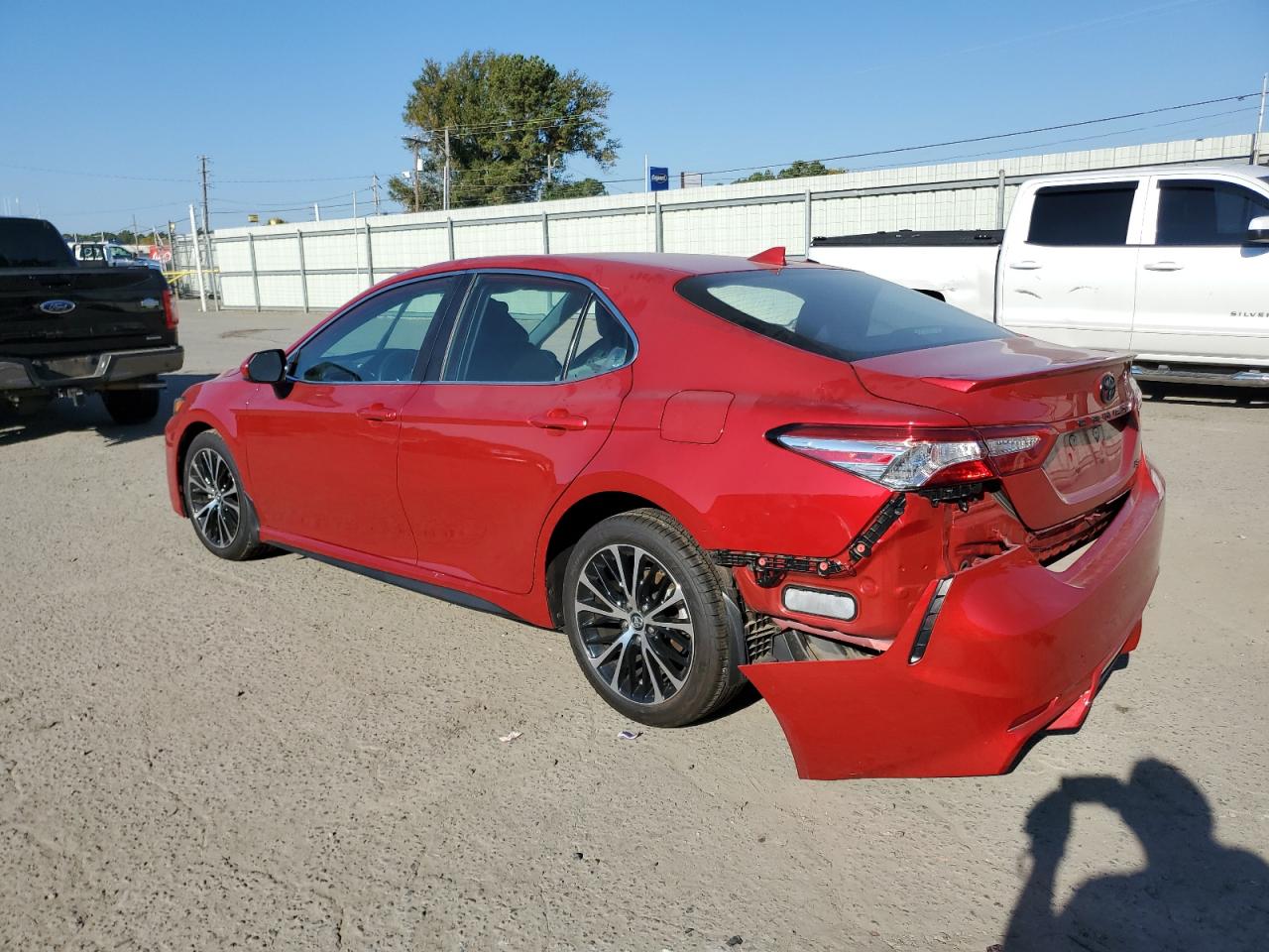 Lot #2942774738 2020 TOYOTA CAMRY SE