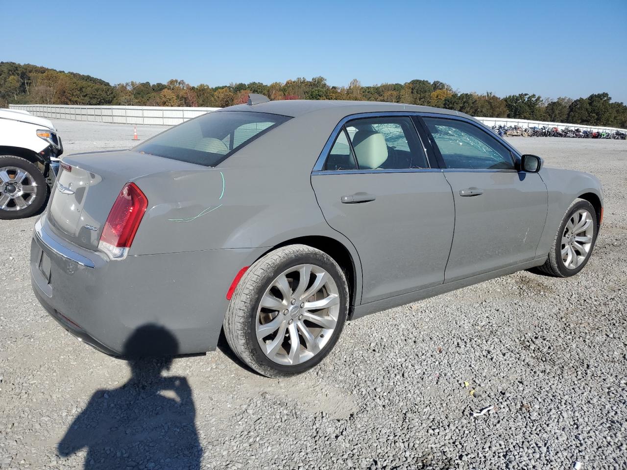 Lot #2980892422 2019 CHRYSLER 300 TOURIN