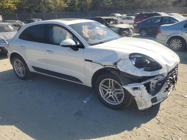 VIN WP1AA2A51HLB02827 2017 Porsche Macan no.4