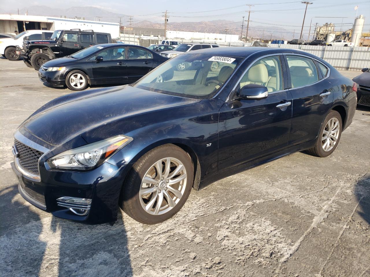 Infiniti Q70 2015 