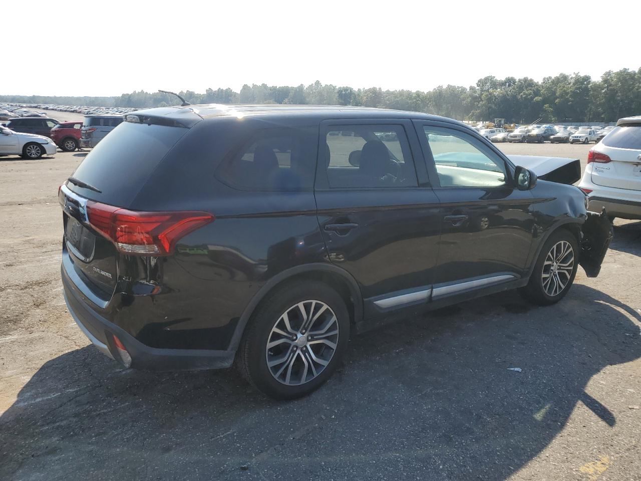 Lot #2907558663 2016 MITSUBISHI OUTLANDER