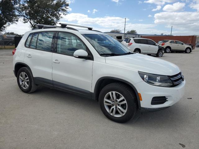 2016 VOLKSWAGEN TIGUAN S - WVGAV7AX7GW558263