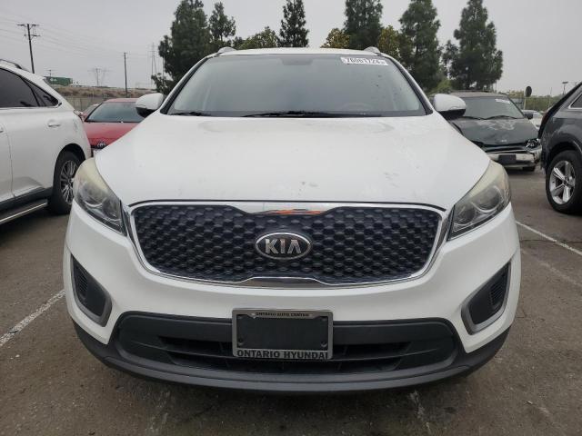 VIN 5XYPG4A34GG066064 2016 KIA Sorento, LX no.5