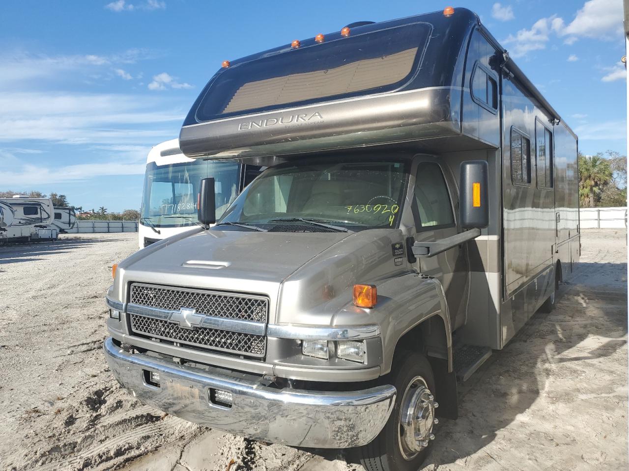 Lot #2996713916 2006 CHEVROLET C5500 C5U0