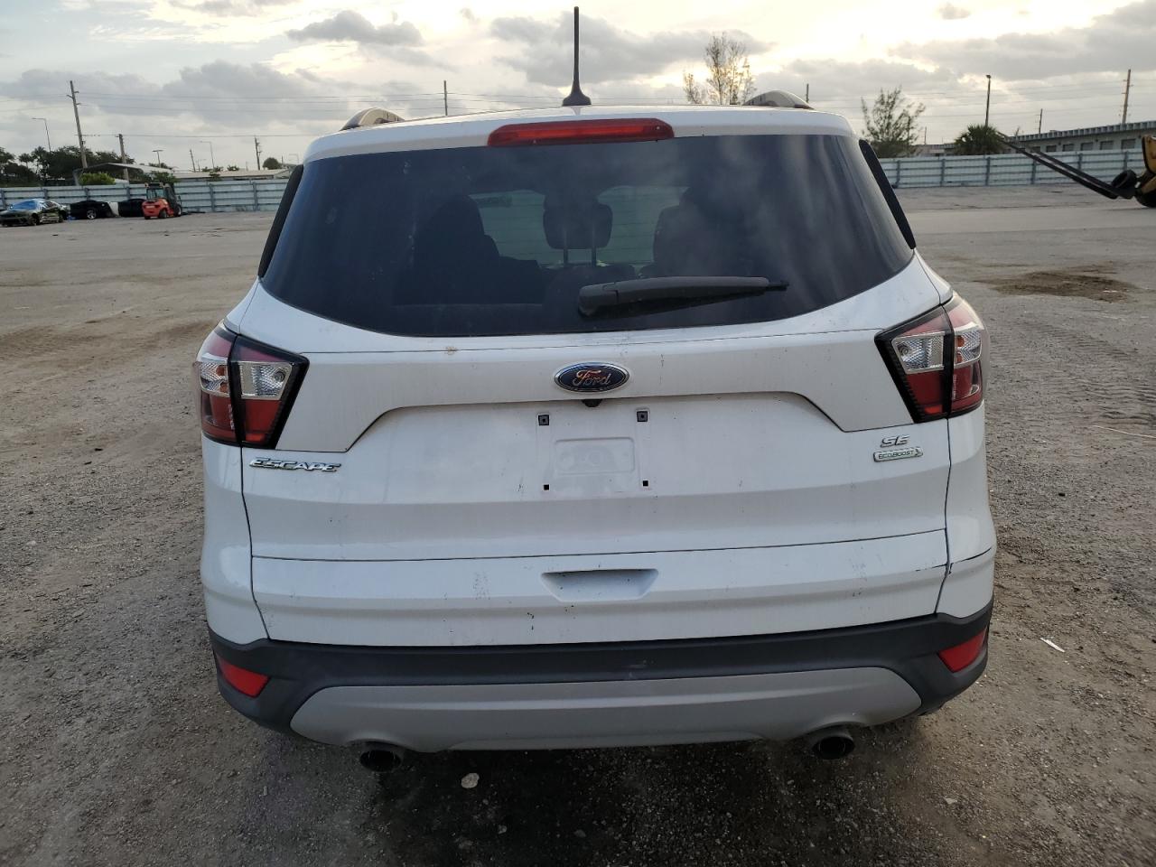 Lot #2974569428 2018 FORD ESCAPE SE