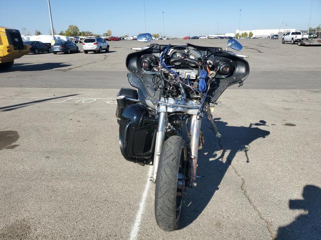 2010 HARLEY-DAVIDSON FLHTCU 1HD1FC414AB633791