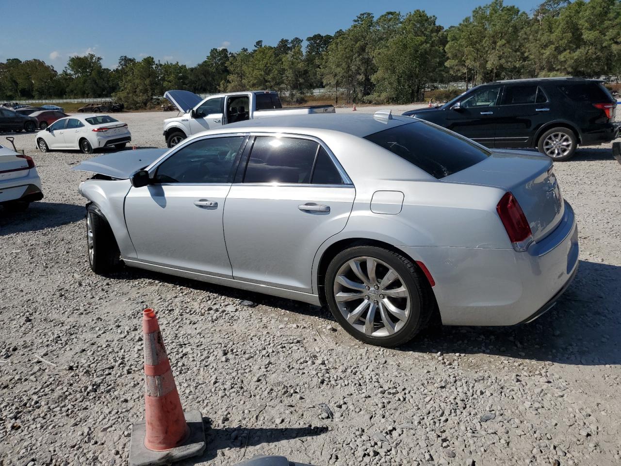 Lot #2957632124 2020 CHRYSLER 300 TOURIN