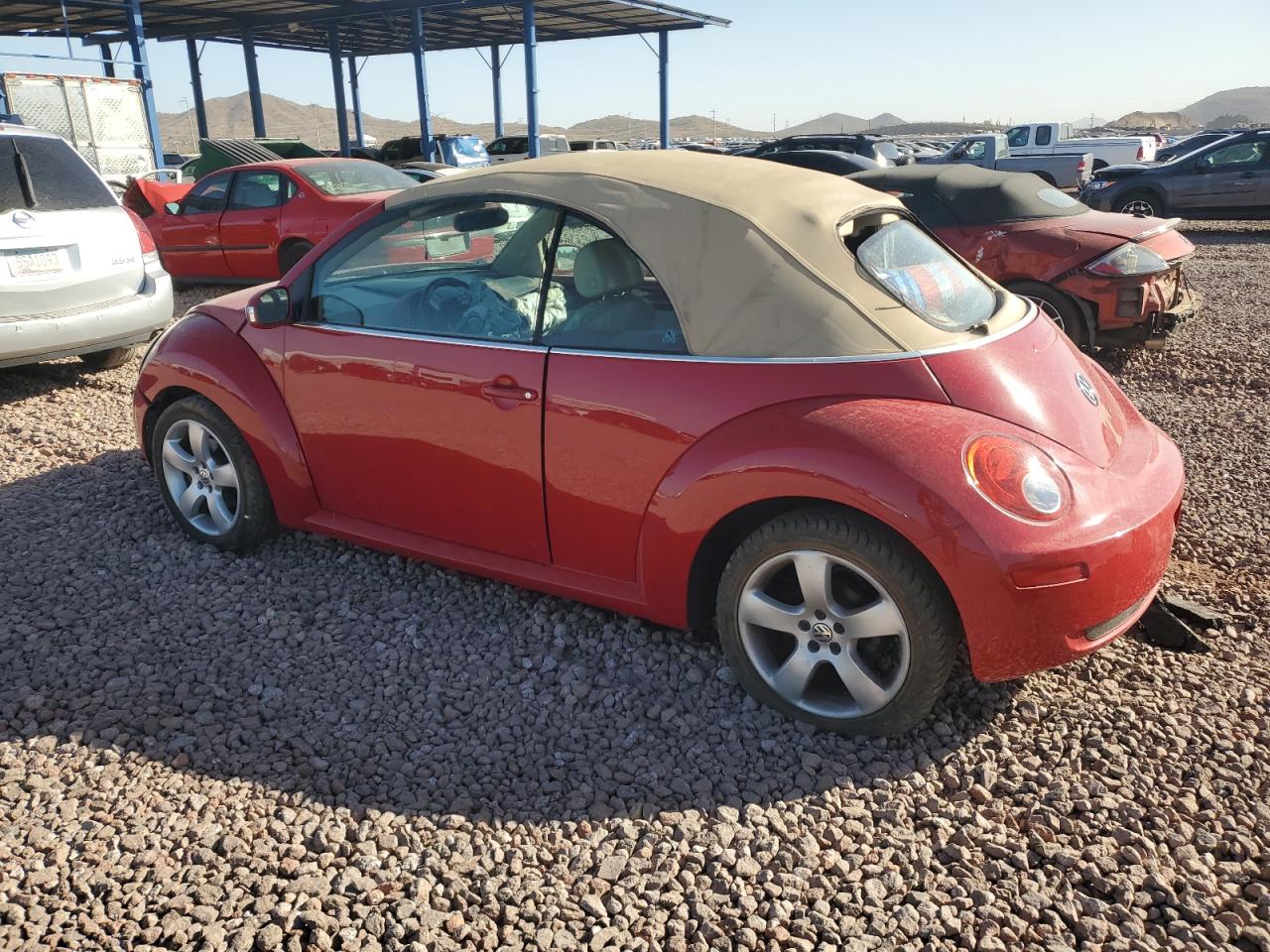 Lot #2945657212 2006 VOLKSWAGEN NEW BEETLE