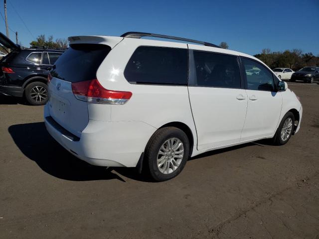 VIN 5TDYK3DC6ES477135 2014 Toyota Sienna, Xle no.3