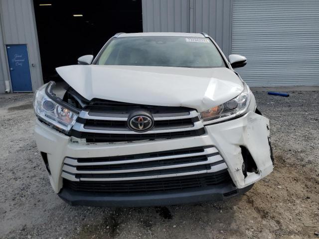 VIN 5TDKZRFH7KS342206 2019 Toyota Highlander, SE no.5