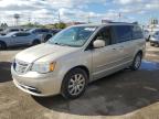 CHRYSLER TOWN & COU photo