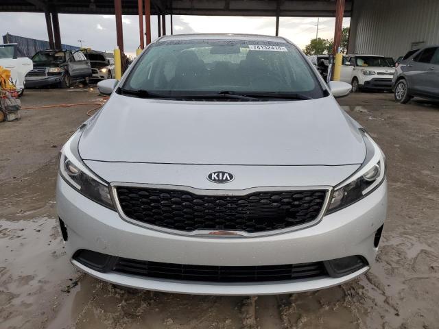 VIN 3KPFK4A71HE012765 2017 KIA Forte, LX no.5