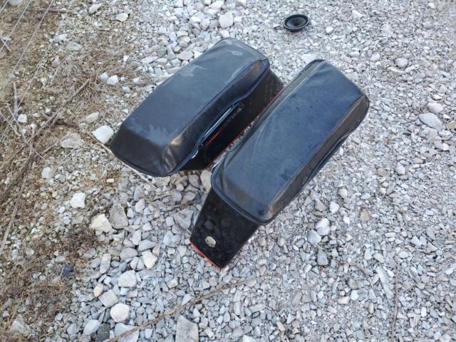 2011 HARLEY-DAVIDSON FLHX - 1HD1KB414BB668628