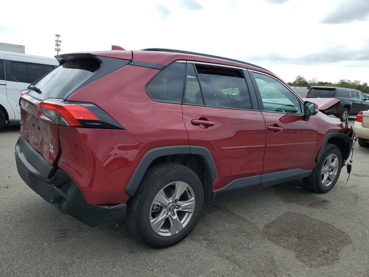 Lot #2988935621 2022 TOYOTA RAV4 XLE