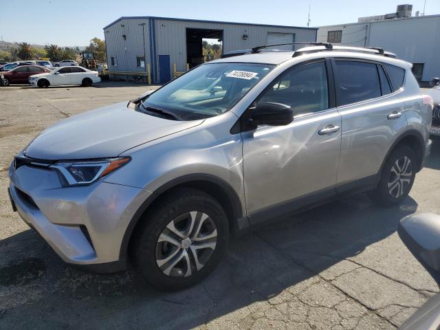 2018 TOYOTA RAV4 LE - JTMZFREV2JJ209315