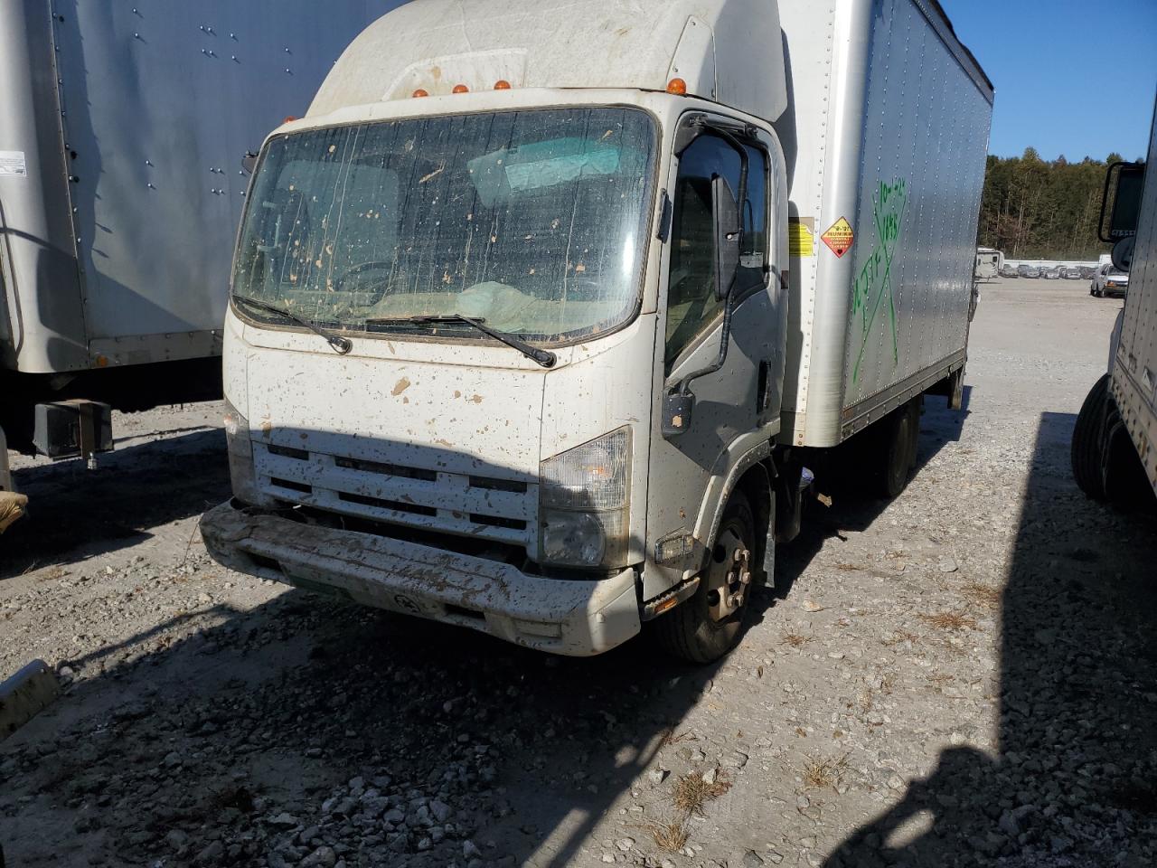 Lot #2924161152 2012 ISUZU NPR