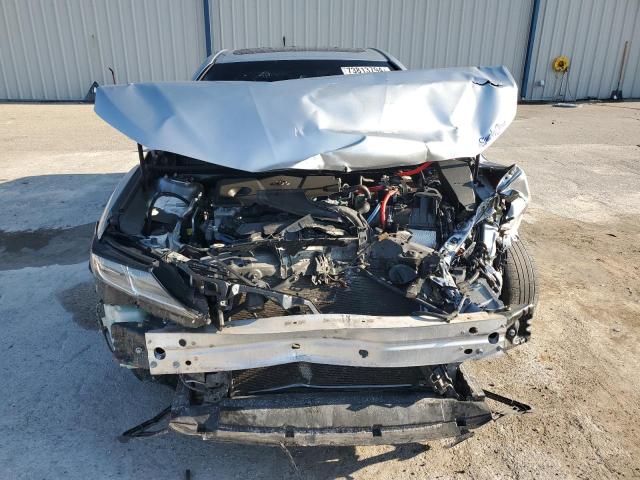 VIN 4T1B11HK7JU615698 2018 Toyota Camry, L no.5