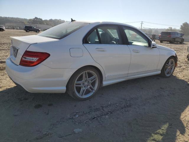 VIN WDDGF4HB8DR272099 2013 Mercedes-Benz C-Class, 250 no.3