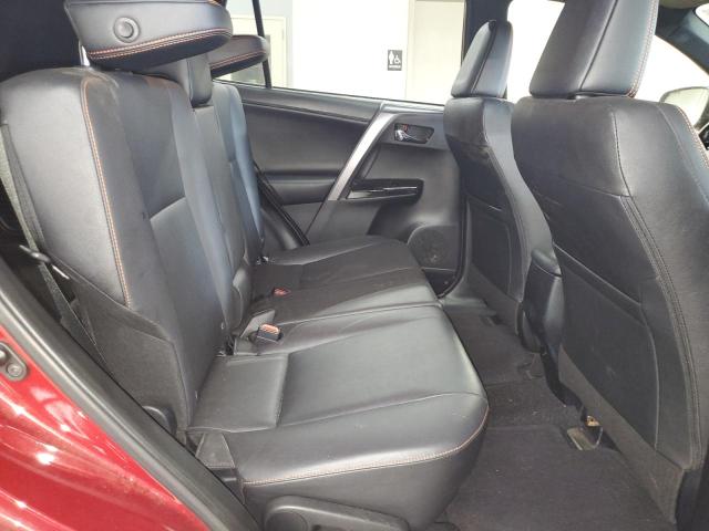 2018 TOYOTA RAV4 SE - JTMJFREV9JD235938