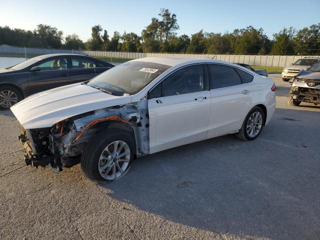 VIN 3FA6P0SU9KR267409 2019 Ford Fusion, Titanium no.1