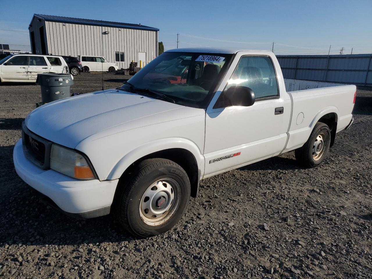 GMC SONOMA 1999 white  gas 1GTDT14X2X8527880 photo #1