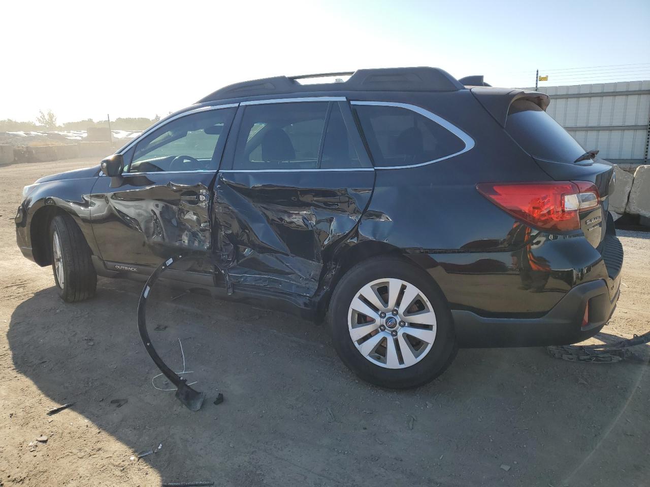 Lot #2921553632 2018 SUBARU OUTBACK 2.