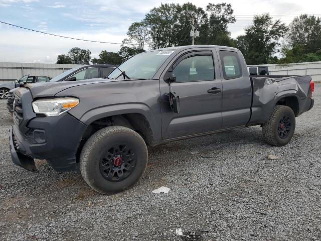 VIN 5TFSX5ENXHX047402 2017 Toyota Tacoma, Access Cab no.1